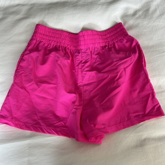 TOPSHOP HOT PINK NYLON HIGH WAIST SHORTS - Picture 4 of 5